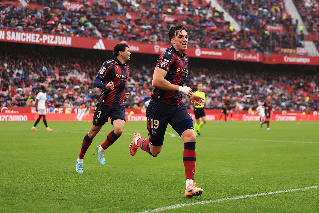 La Liga: odahaza szenvedett kínos vereséget a sereghajtó ellen a Sevilla – videóval