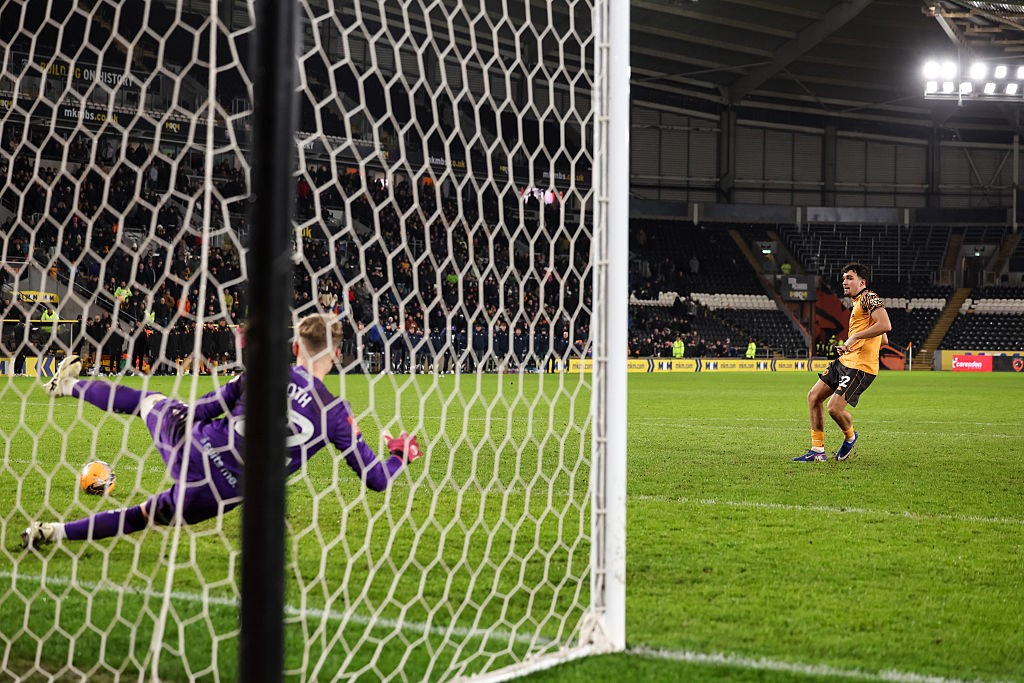 Visszatért a magyar kapus, csapata tizenegyesekkel esett ki az FA-kupában