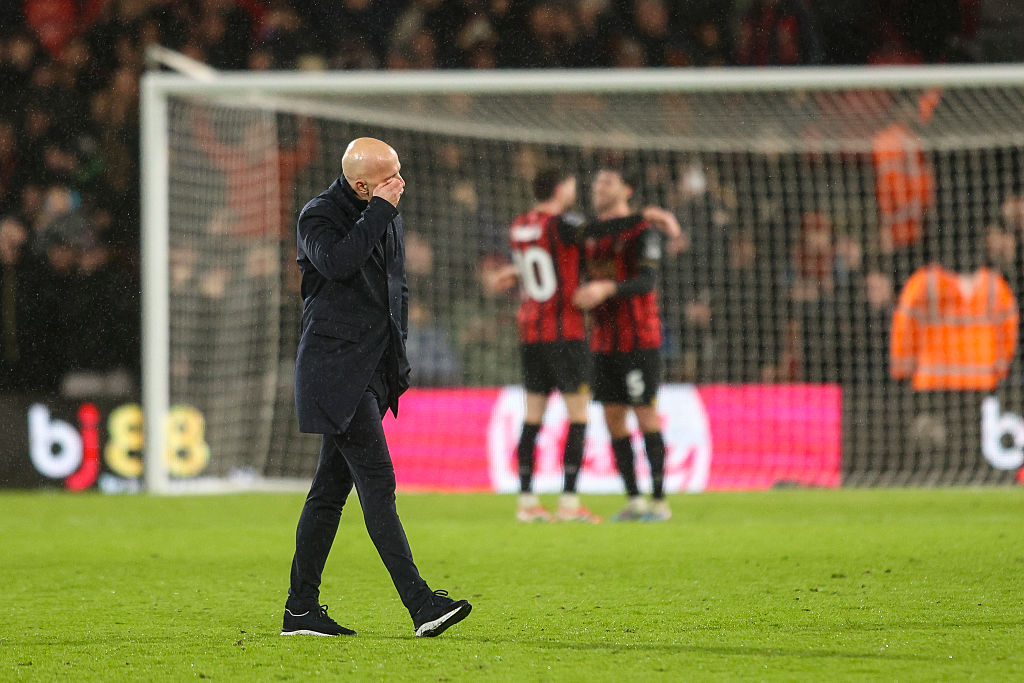 Arne Slot: „nem sérülés miatt cseréltem le Kerkezt!”