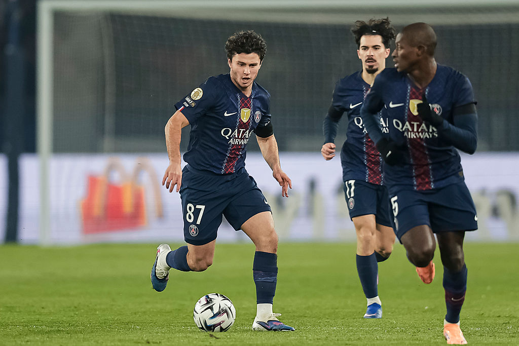 Ligue 1: új szerződést köt középpályásával a PSG! – sajtóhír