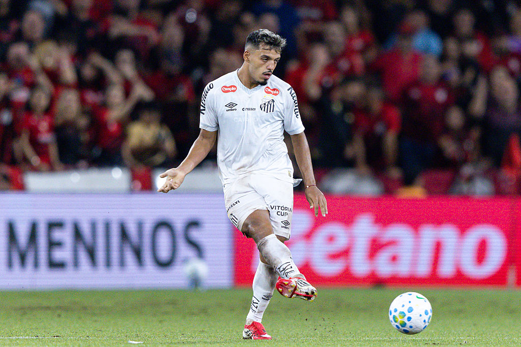 VIDEÓ: látványos bombagólt lőtt a Santos cserejátékosa