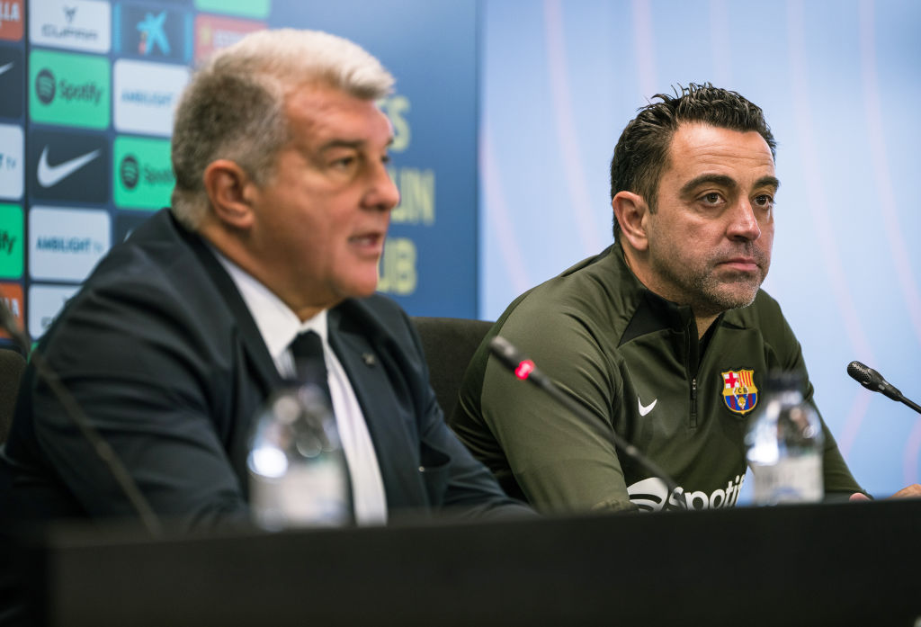Barcelona: Xavi kitálalt, Joan Laporta nem akarta, hogy Lionel Messi visszatérjen a klubhoz