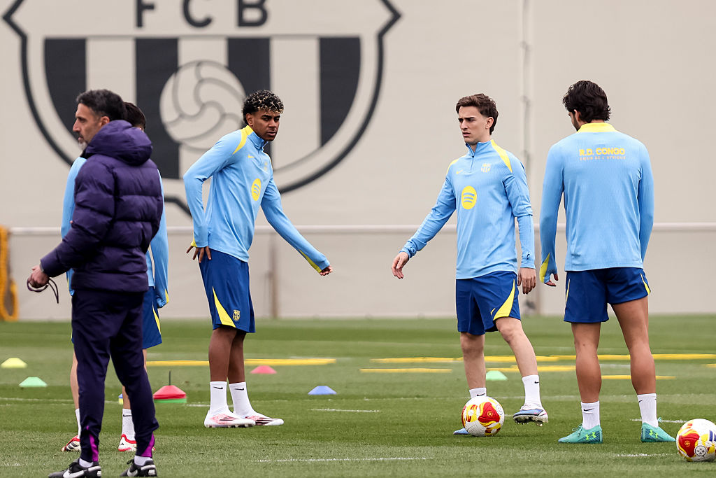 Hét hónap után visszatérhet a pályára a Barcelona középpályása