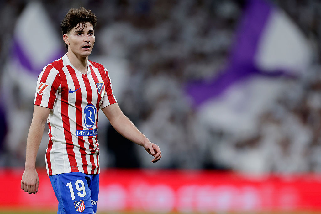 Az Atlético Madrid jelentős fizetésemeléssel marasztalná világbajnok támadóját – sajtóhír