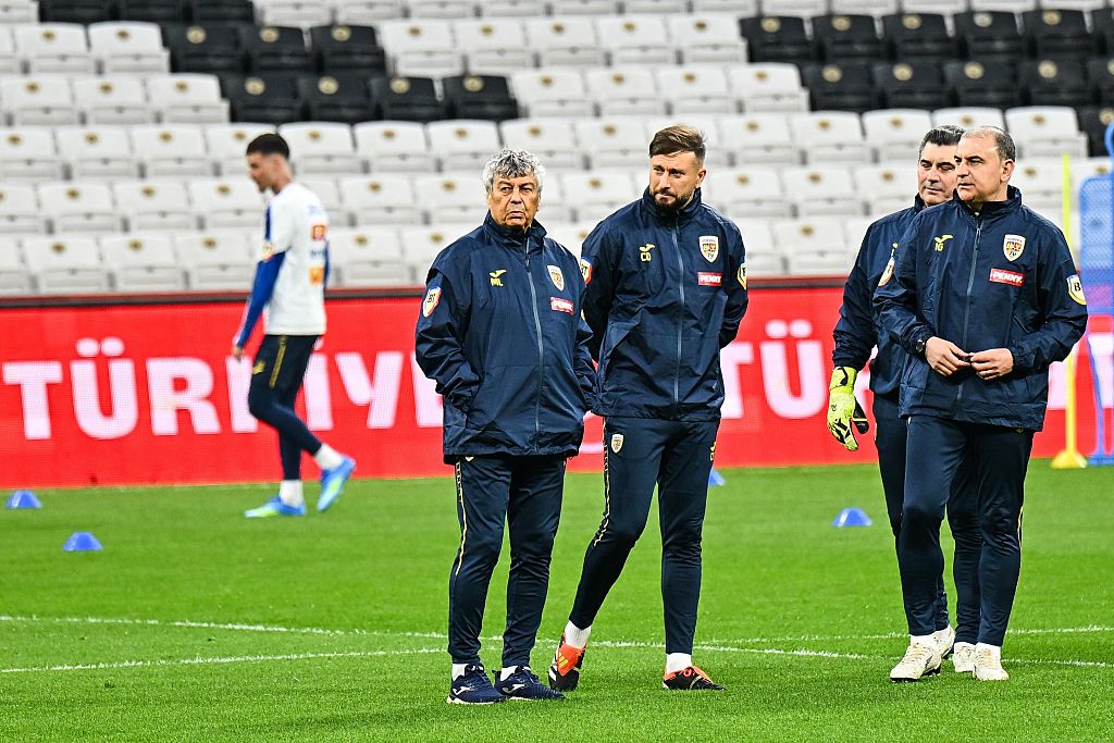 Mesterséges kómában tartják a román válogatott lemondott kapitányát