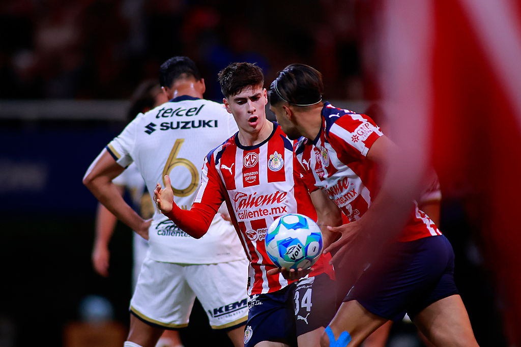 Liga MX: kétgólos hátrányból, a sírból hozta vissza a meccset a Chivas a Pumas ellen – videóval