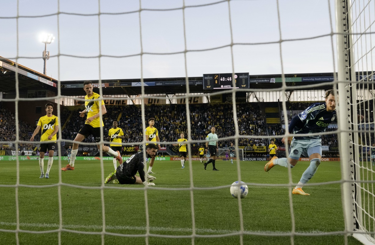 Hollandia: Puskás-díjas gólt lőtt az Ajax reménysége! – videóval