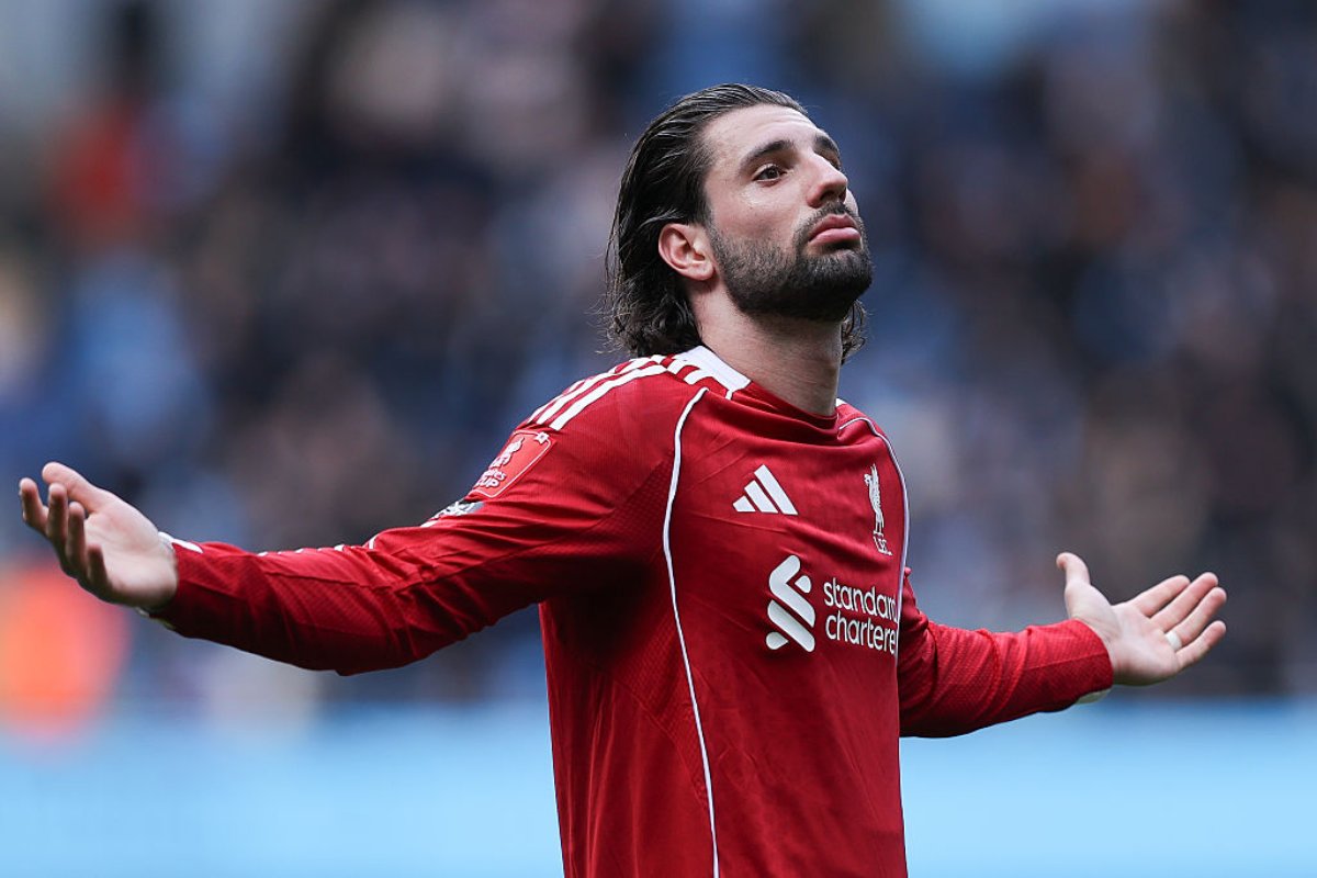 „Arrogáns, nagyképű, bocsánatot kell kérnie” – Szoboszlai ellen fordultak a Liverpool szurkolói