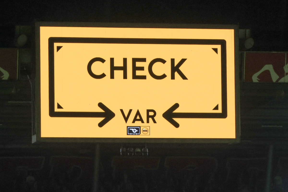 Az angol másodosztályú klubok döntöttek a videóbíró bevezetéséről – HIVATALOS