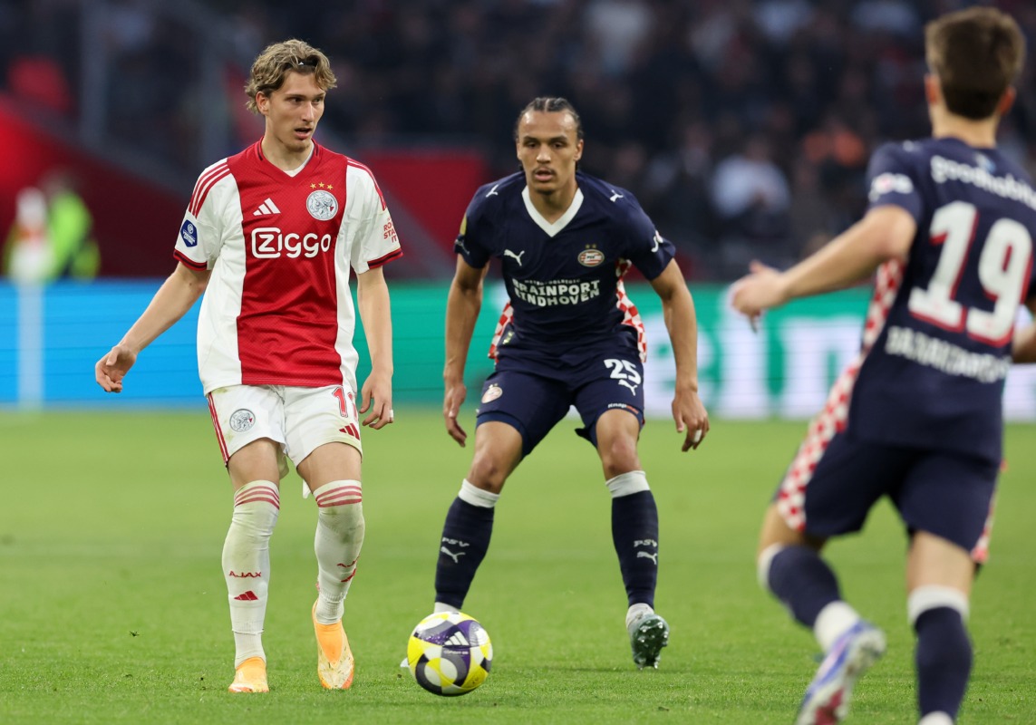 Eredivisie: pontot mentett az Ajax a PSV ellen, a hajrában fordított a Feyenoord – KÖRKÉP